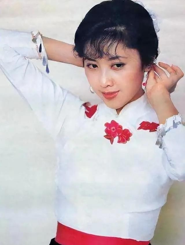 朱琳演员朱琳_电影演员朱琳活动视频_朱琳的经典角色与表演技巧