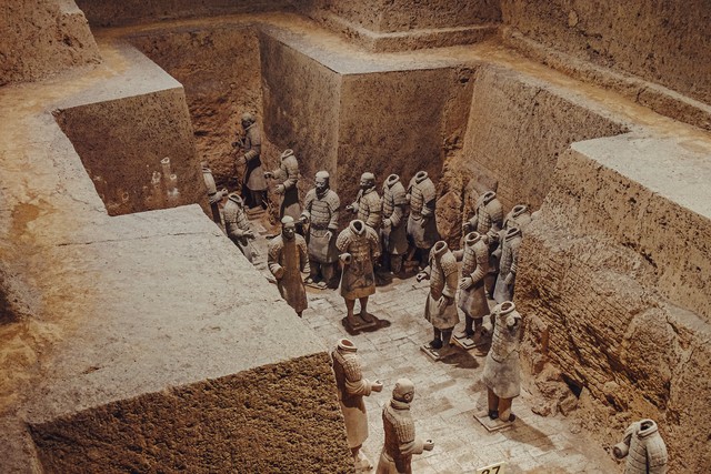 秦始皇的陵墓与兵马俑的秘密_秦始皇陵墓秘密兵马俑图片_国宝档案秦始皇陵兵马俑