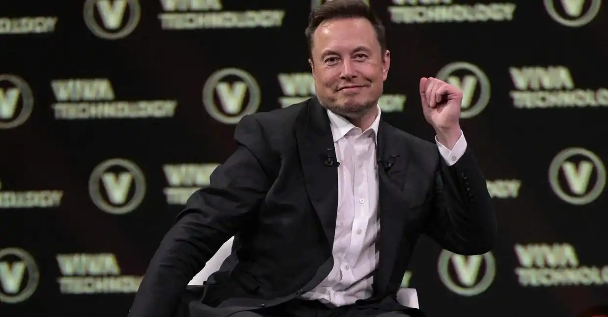 卡式炉使用不当引发的一场火锅灾难，消费者的反思与总结_吃火锅发生火灾_火锅店火灾案例