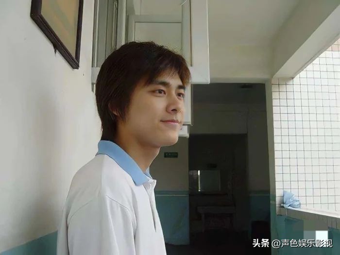 李易峰的音乐视频播放量破亿,广受欢迎_继续播放李易峰的短视频_我想看李易峰视频