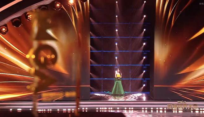 杨幂友情_杨幂与其他明星的友谊故事_杨幂友谊明星故事简介