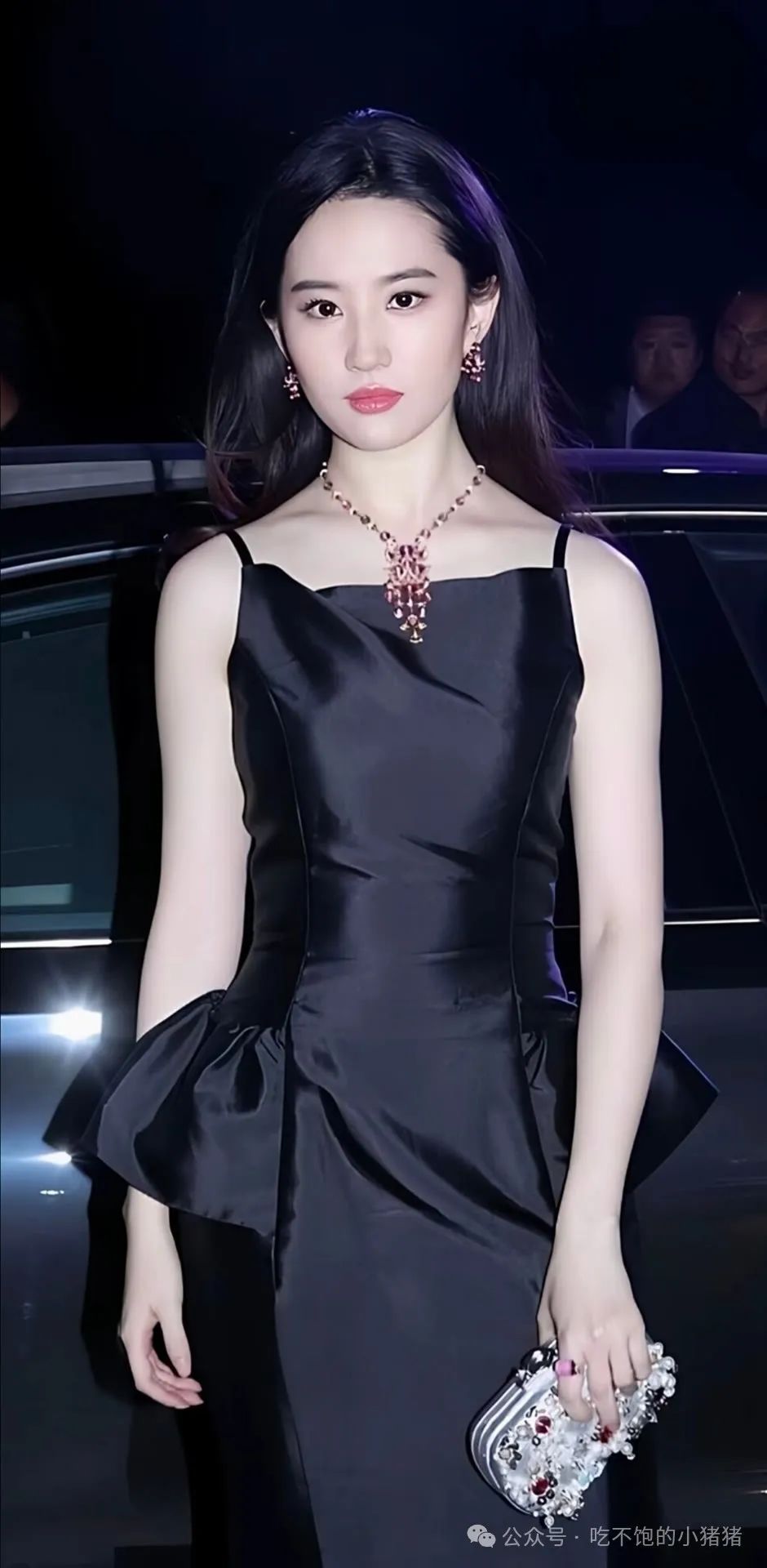 刘亦菲社交平台_刘亦菲交际花_刘亦菲的社交媒体影响力