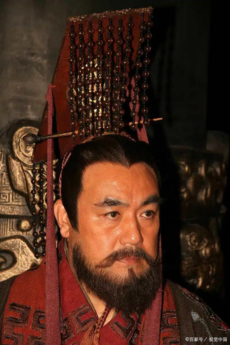 刘备在三国演义中的形象_刘备三国演义形象分析中的人物_刘备与三国演义中的形象分析