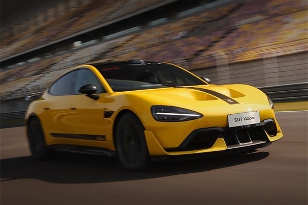 小米汽车 小米SU7 Ultra 2025款电商报价￥52.99万