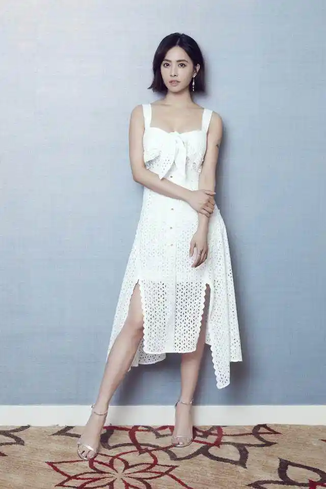 蔡依林模仿谁_蔡依林模仿日本女明星_蔡依林的时尚造型成为粉丝模仿的对象