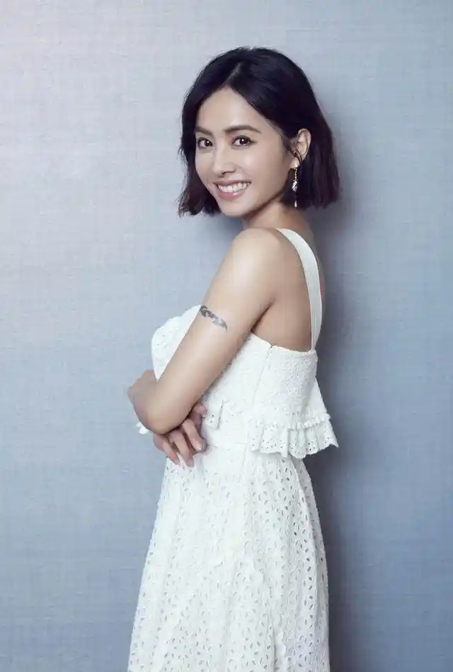 蔡依林模仿谁_蔡依林模仿日本女明星_蔡依林的时尚造型成为粉丝模仿的对象