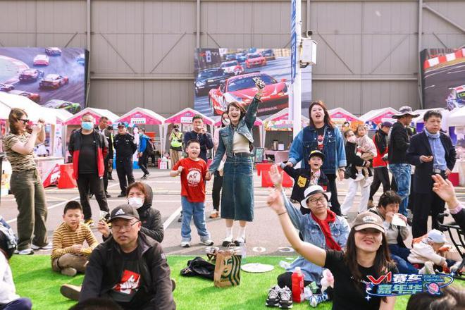 保时捷迷你跑车_保时捷迷你suv_保时捷的赛车文化与全球车迷的互动