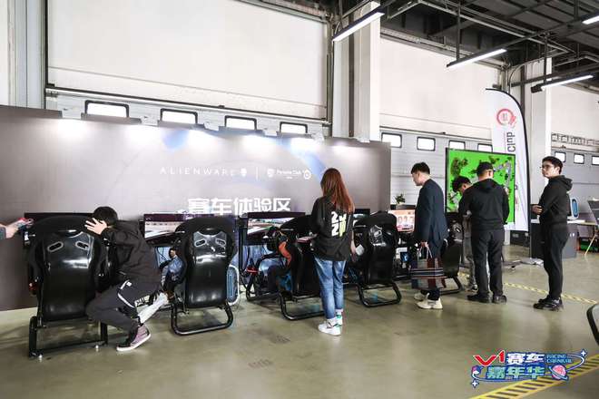 保时捷的赛车文化与全球车迷的互动_保时捷迷你跑车_保时捷迷你suv