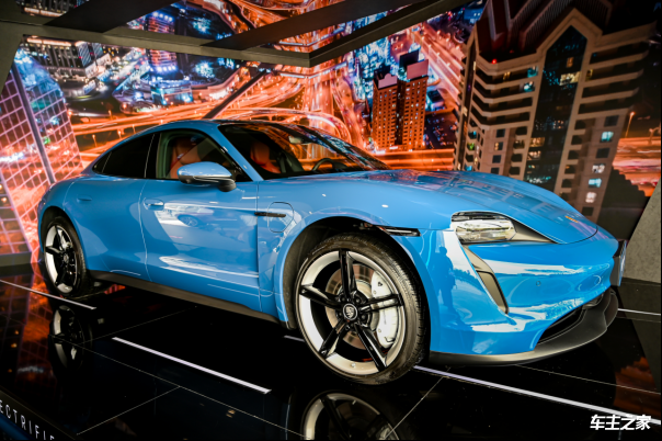 保时捷迷你跑车_保时捷迷你车型_保时捷的赛车文化与全球车迷的互动