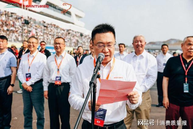 保时捷的赛车文化与全球车迷的互动_保时捷迷你车型_我想看保时捷赛车