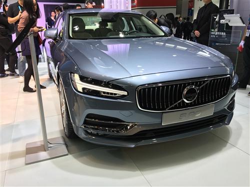 如何利用沃尔沃的科技提升驾驶体验?_沃尔沃汽车科技日_沃尔沃的科技