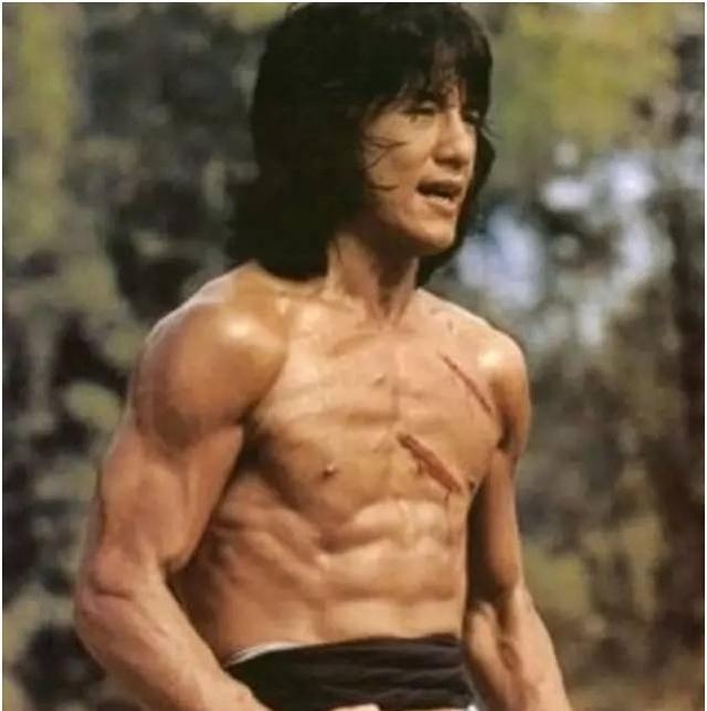 李小龙对比明星武打视频_李小龙的武打片都是真实的嘛_李小龙与其他武打明星的对比
