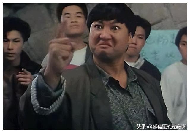 李小龙对比明星武打视频_李小龙与其他武打明星的对比_李小龙和谁比武过