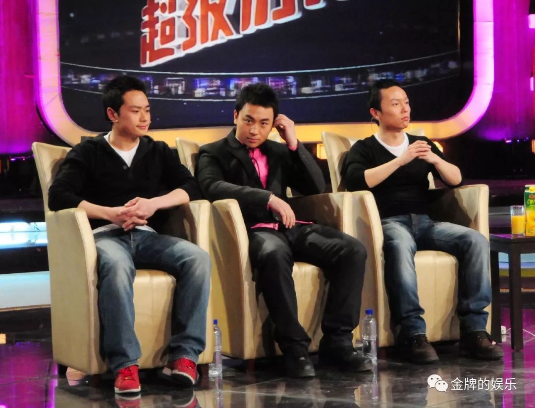 李连杰的影视评价与观众反响_评价李连杰视频_反响李连杰影视观众评价的电影