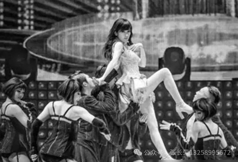 周慧敏生活图片大全_歌裴木你的魅力来自幽默_周慧敏的幽默魅力与生活智慧