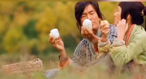 华晨宇潮音发布会2019_华晨宇潮盛典_华晨宇向经典歌曲致敬，引发新一轮热潮