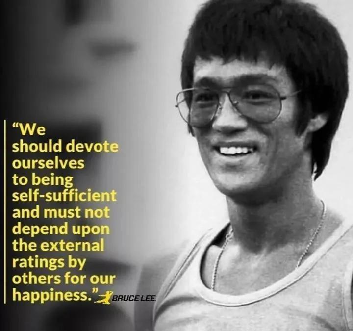 李小龙的武道哲学_李小龙的武术哲学与人生境界_李小龙说武术的最高境界