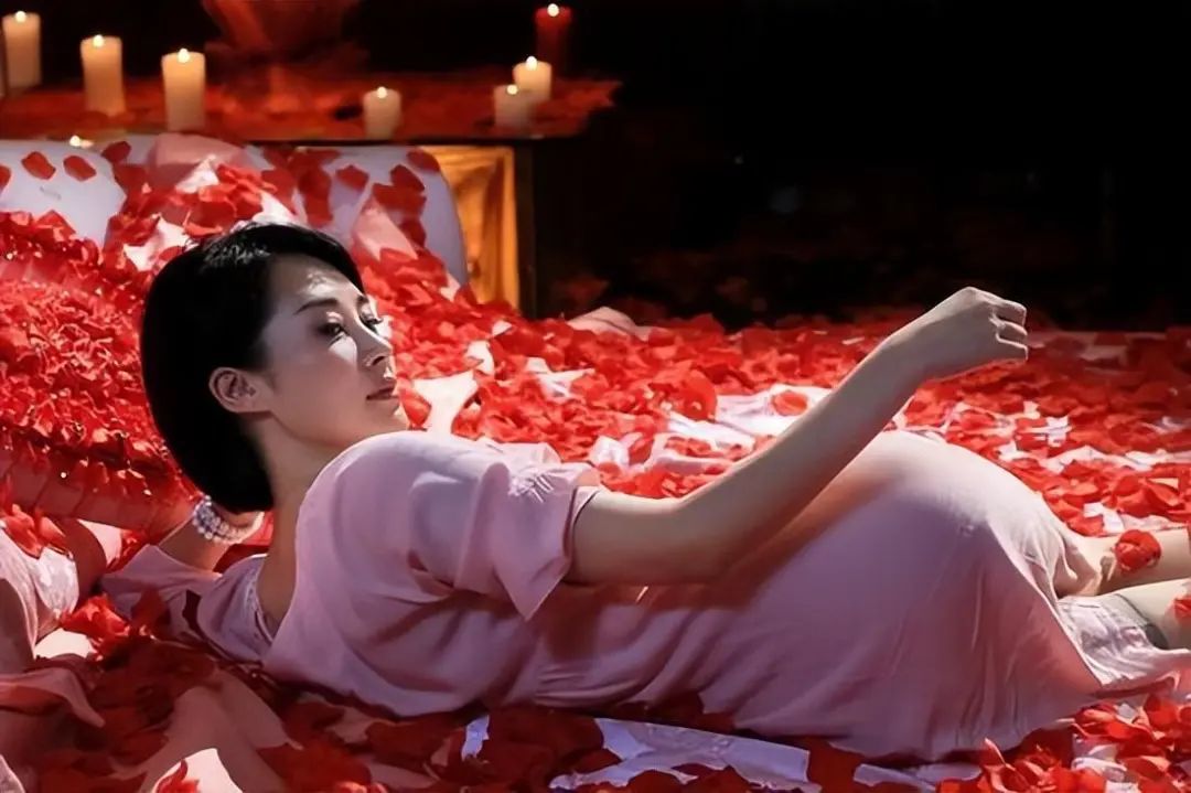 朱琳与经典影视作品的回顾_回顾影视经典作品朱琳简介_回顾影视经典作品朱琳在线观看