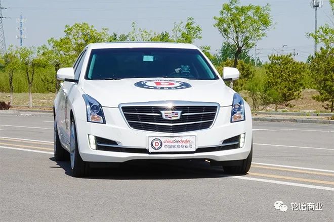 凯迪拉克驾驶感受_评测凯迪拉克的驾驶体验：舒适与操控_凯迪拉克舒适性怎么样