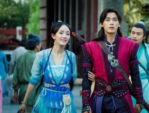 播放李易峰出演的_李易峰的演出早已成为经典,观众难忘_李易峰演绎经历