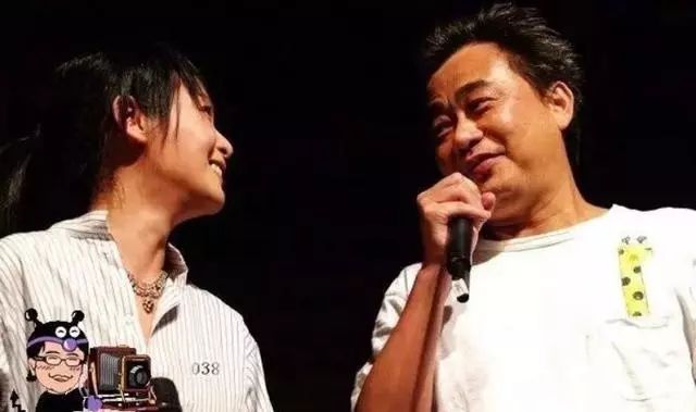 成龙的搭档女演员_成龙与女演员的荧幕搭档_成龙搭档过的男演员