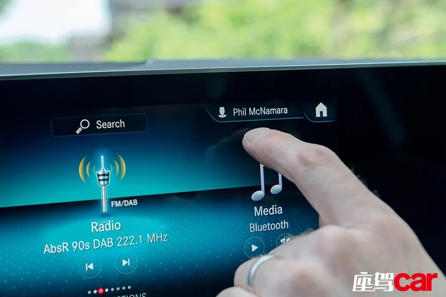 奔驰的车载_评测奔驰的车载娱乐系统：功能与体验_奔驰的娱乐系统叫什么