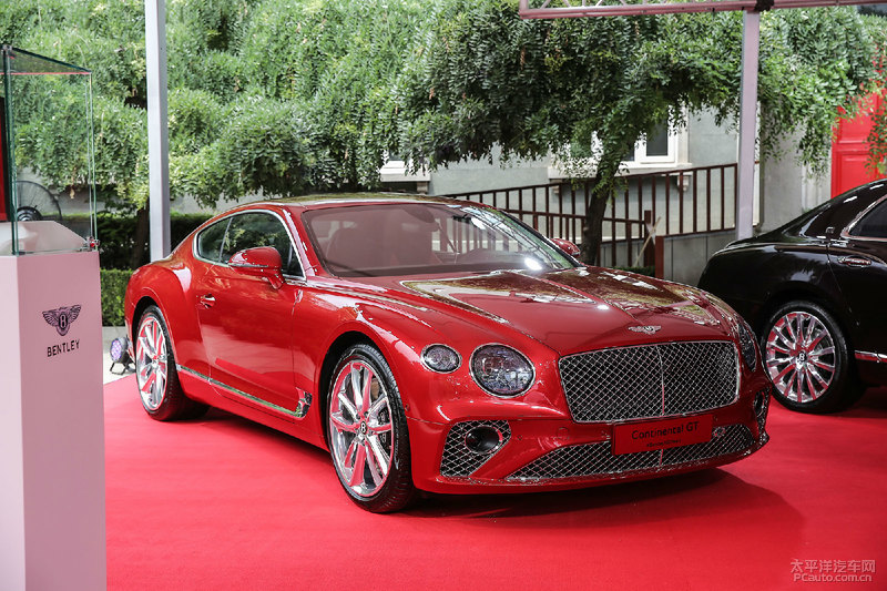 探索宾利豪华体验的每一个细节_豪华宾利细节探索体验怎么样_豪华宾利细节探索体验视频