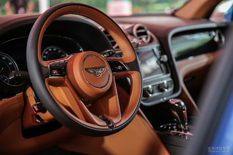 豪华宾利细节探索体验怎么样_探索宾利豪华体验的每一个细节_豪华宾利细节探索体验视频