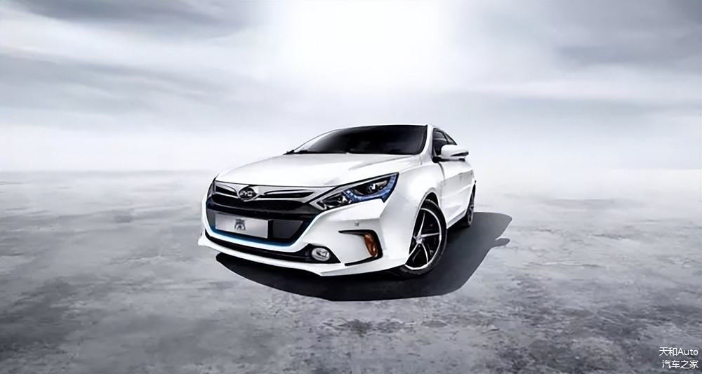 奔驰驾驶模式介绍说明_如何通过奔驰实现驾驶的乐趣?_驾驶奔驰车