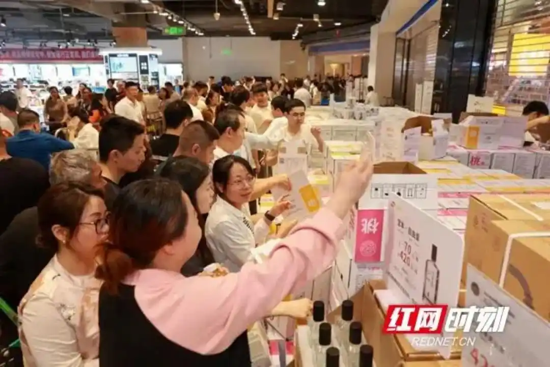 如何做到真正的顾客驱动?胖东来的反思_胖东来老板于东来跳舞_胖东来生活广场和大胖