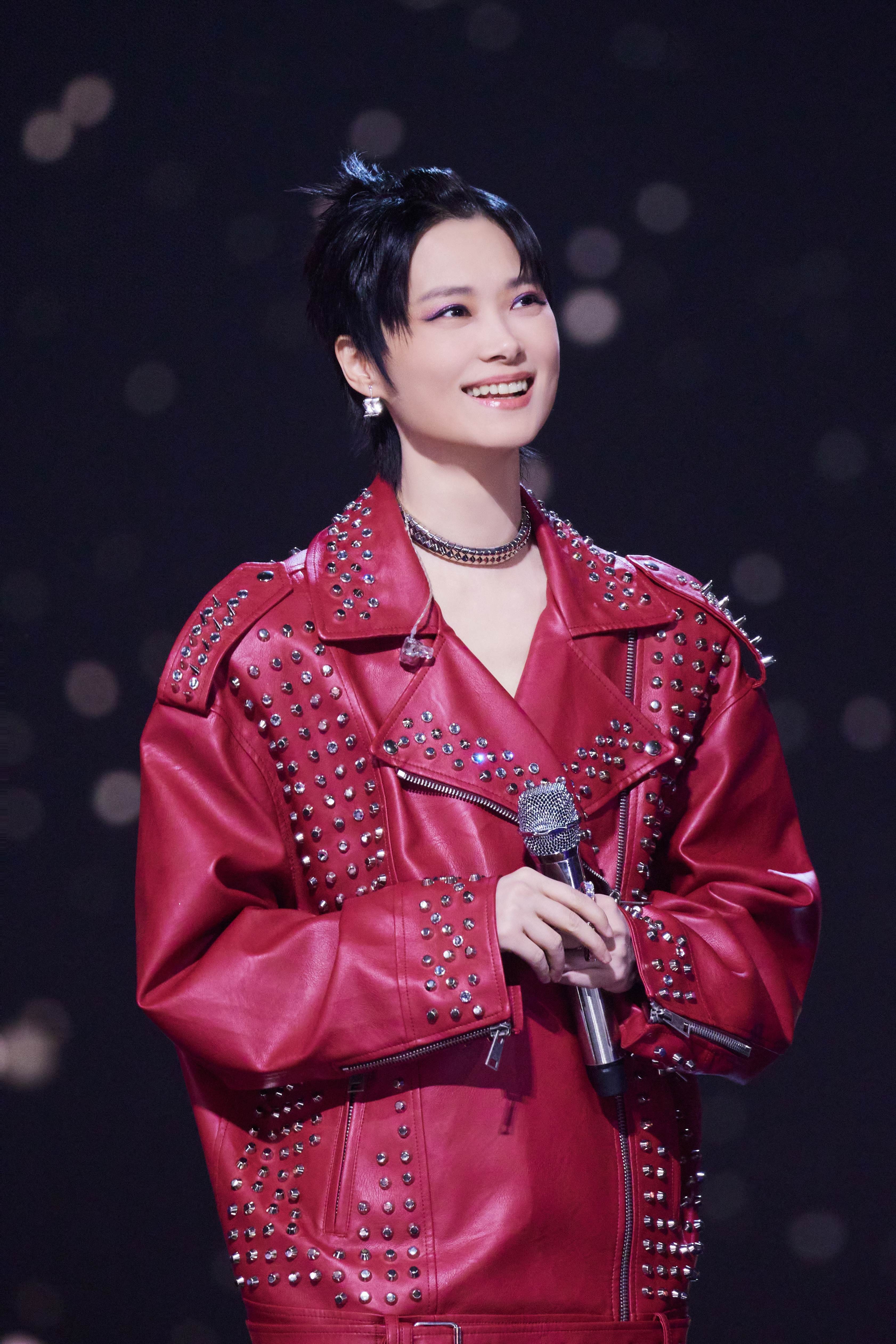 李宇春经典歌曲_欧美怀旧经典歌曲_李宇春的经典歌曲再度翻唱，引发怀旧热潮