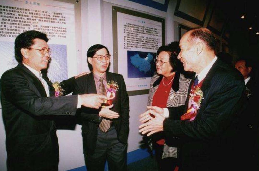 智能家居未来畅想_何享健与智能家居的未来_未来智能家居视频