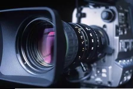 马化腾的社交软件有哪些_马化腾采访微信社交软件_社交时代的领军者：马化腾的故事