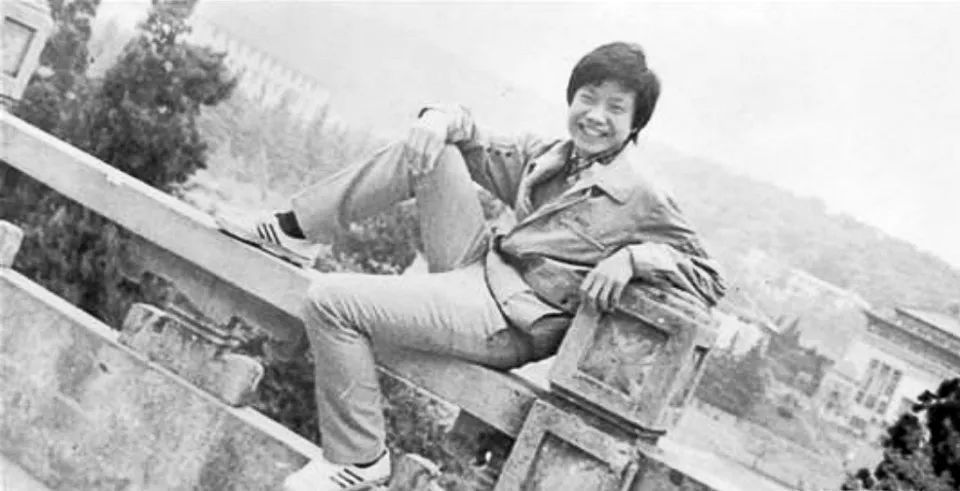 对话马化腾2019_社交时代的领军者：马化腾的故事_马化腾开发的聊天软件