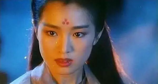 巩俐与张艺谋：合作与艺术的火花_想知道张艺谋和巩俐的事_张艺谋巩俐夫妻相