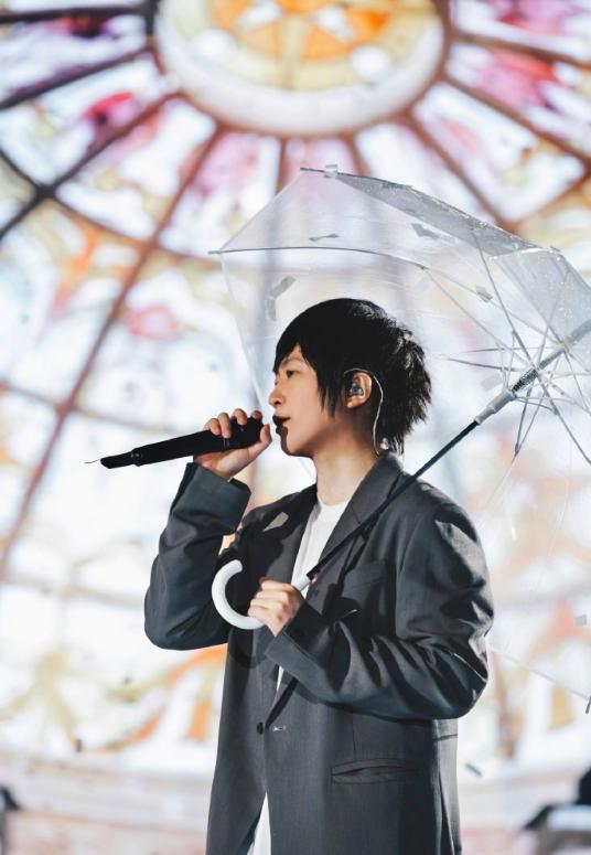 五月天阿信在圈内的人脉_五月天阿信ig互动_五月天的阿信