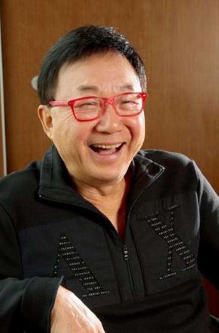 成龙动作片的特点_成龙的动作设计与电影幕后_成龙动作镜头