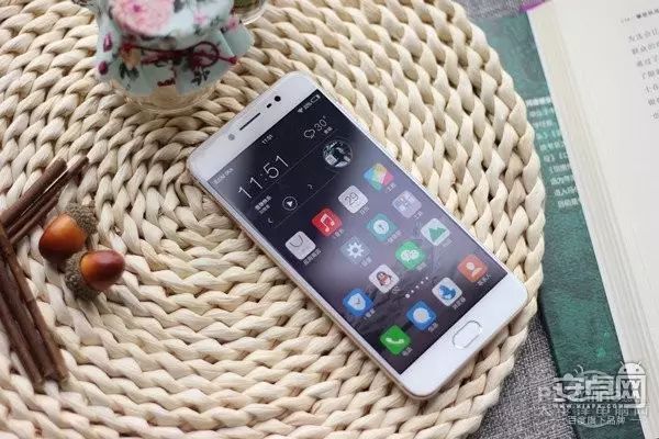 vivo手机流畅度排名_ViVo手机的游戏性能与流畅度评测_vivo游戏性能好的手机