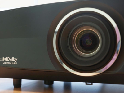 奥图码UHZ916投影机开箱体验：颠覆性影音娱乐体验