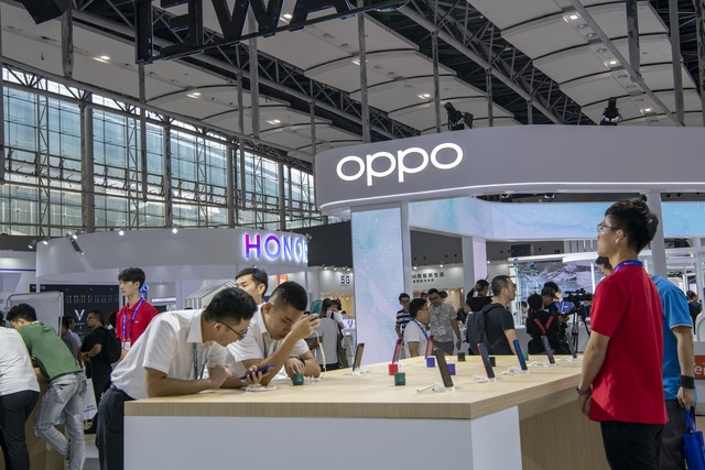 华为手机的竞争_与华为的对比:中低端手机市场的竞争分析_华为手机竞争状况分析