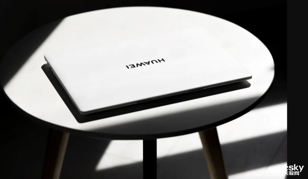 突破PC行业传统美学秩序，华为MateBook X Pro凭「微绒美学」惊艳全行业