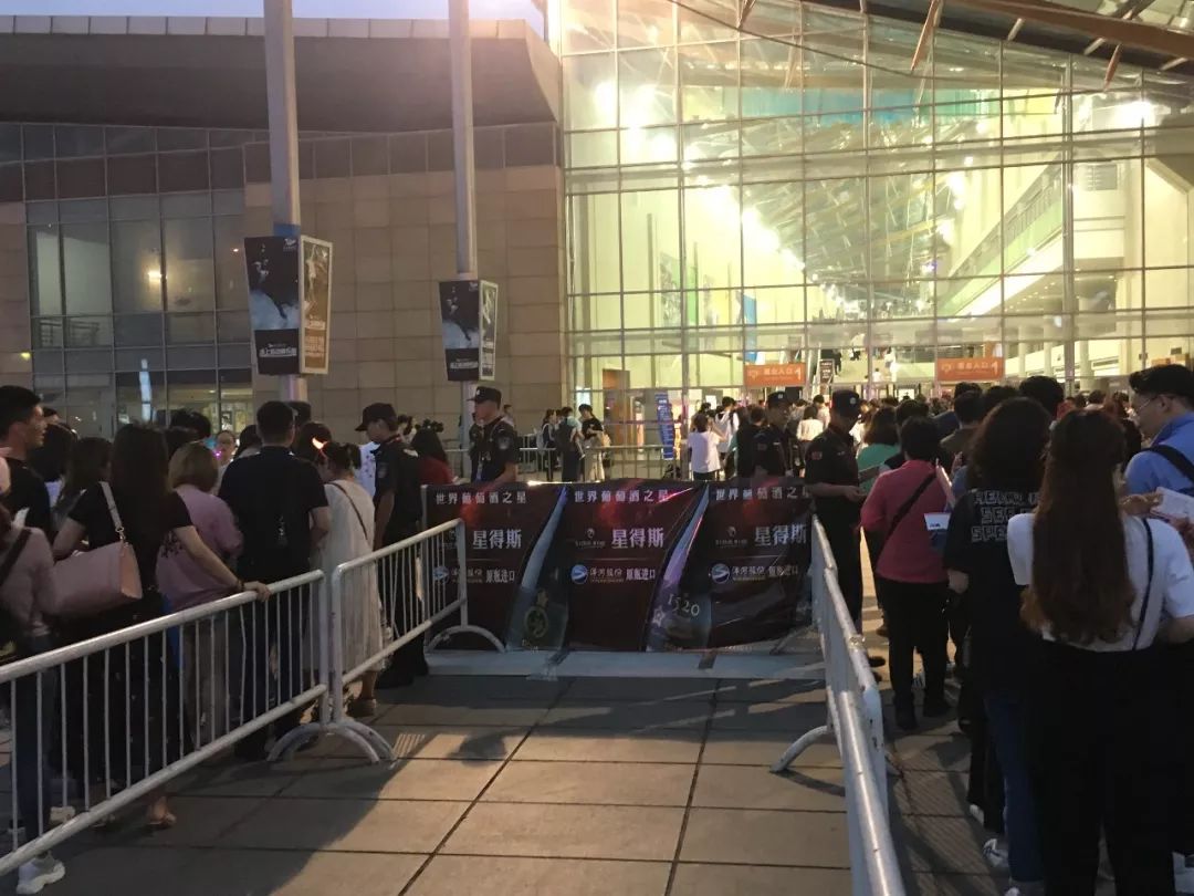 王力宏的经典旋律被年轻一代重新演绎并翻唱_王力宏翻唱的老歌_王力宏翻唱的一首歌