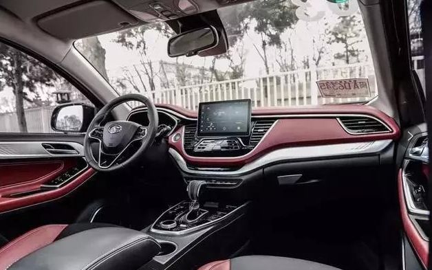 奔驰燃油车_奔驰燃油宝是什么牌子_探测奔驰汽车的燃油经济性与环保标准