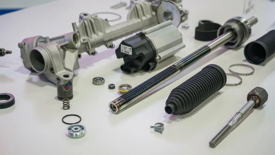 宝马汽车如何应对安全测试的严格标准?_宝马安全性能测试_宝马测试题大全集