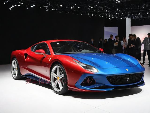 探索跑车色彩魅力,法拉利红与宾利蓝的激情对决 第1张