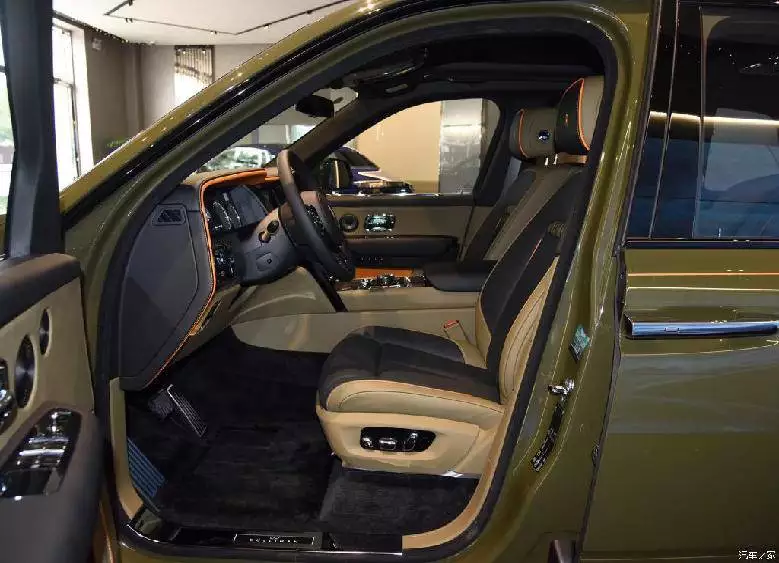 劳斯莱斯车队多少钱_劳斯莱斯汽车服务中心是干嘛的_劳斯莱斯的车队管理与企业服务