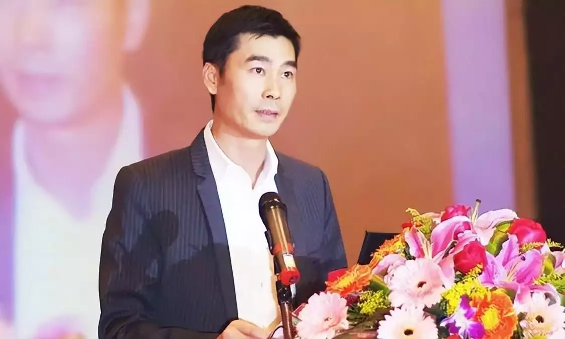 多元化控股集团_多元化集团公司简介_何享健与美的集团的多元化发展