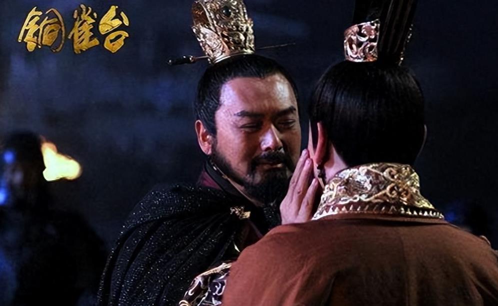 忠臣曹操_曹操评价审配忠义_曹操的忠奸评价与历史角色