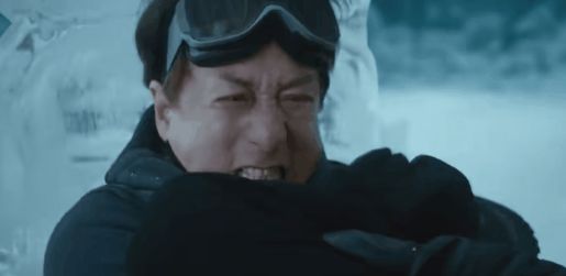 成龙在年轻观众心中的地位_成龙地位年轻心中观众是什么_成龙地位年轻心中观众是谁