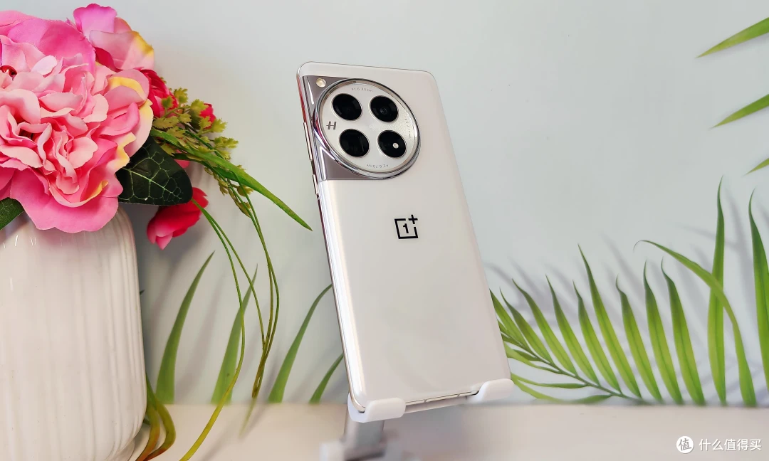 我有你没有,你有我更强!细数一加12提升用户体验的私家定制科技